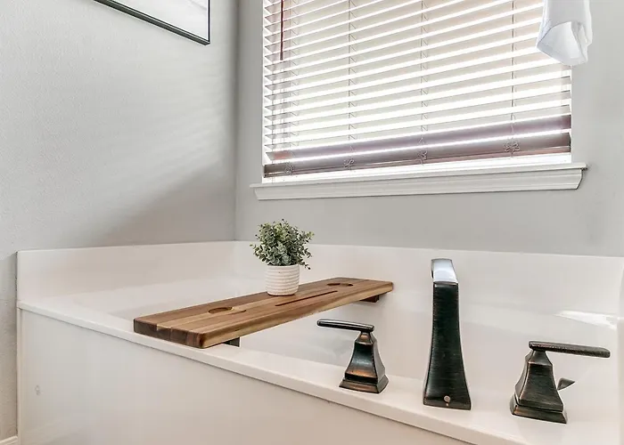 Where Comfort Meets Convenience In Crystal Creek Tulsa
